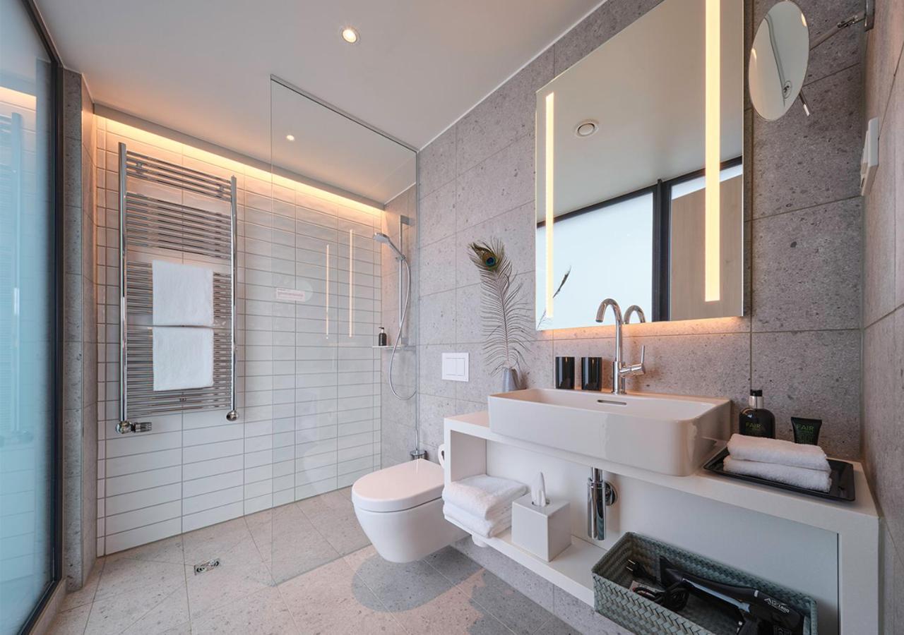 Adina Apartment Hotel Koln Bagian luar foto