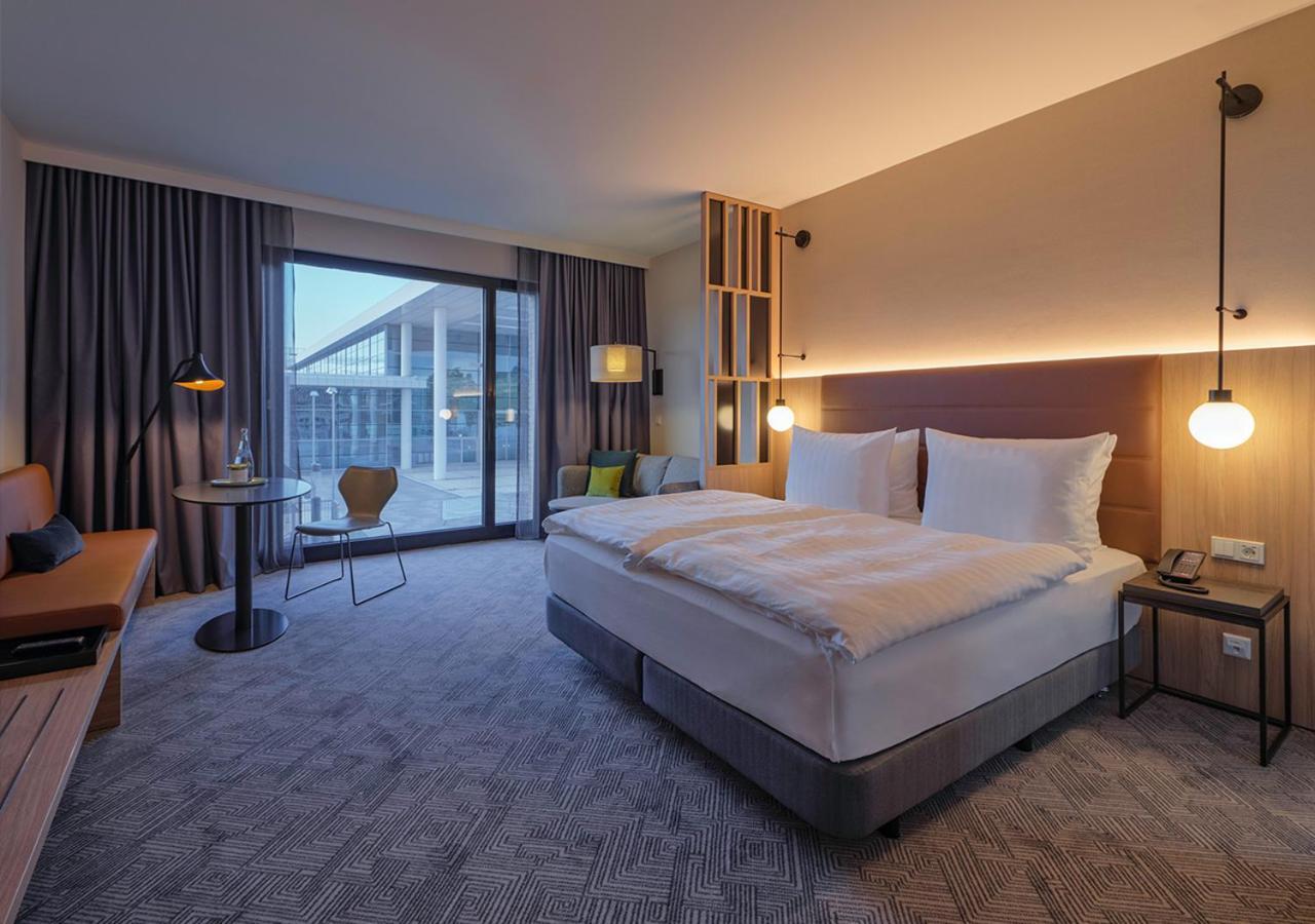 Adina Apartment Hotel Koln Bagian luar foto