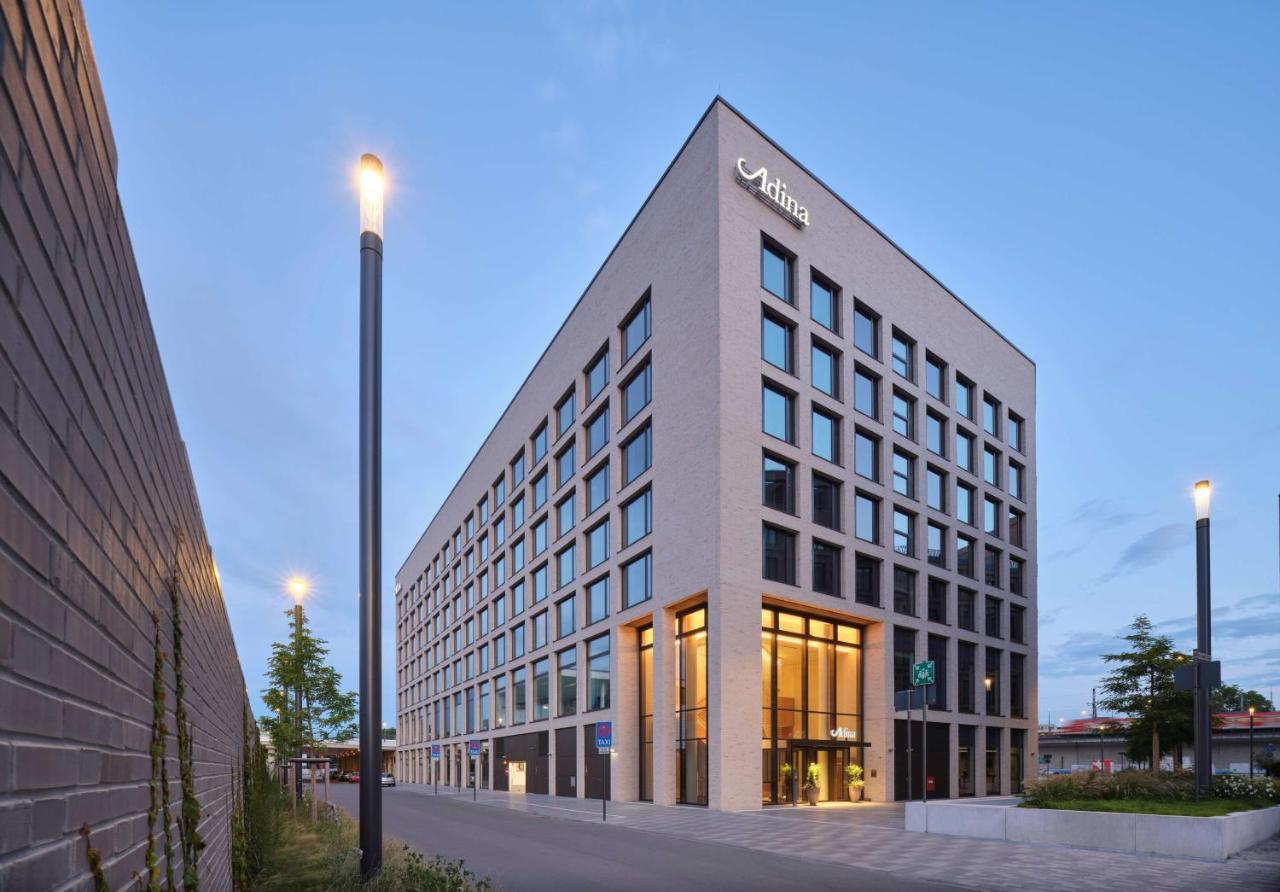 Adina Apartment Hotel Koln Bagian luar foto