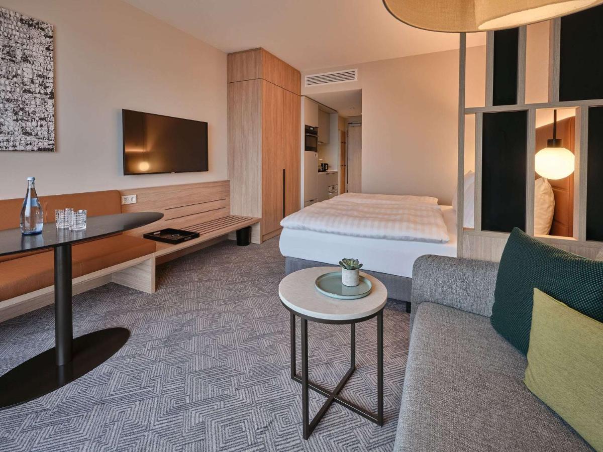 Adina Apartment Hotel Koln Bagian luar foto
